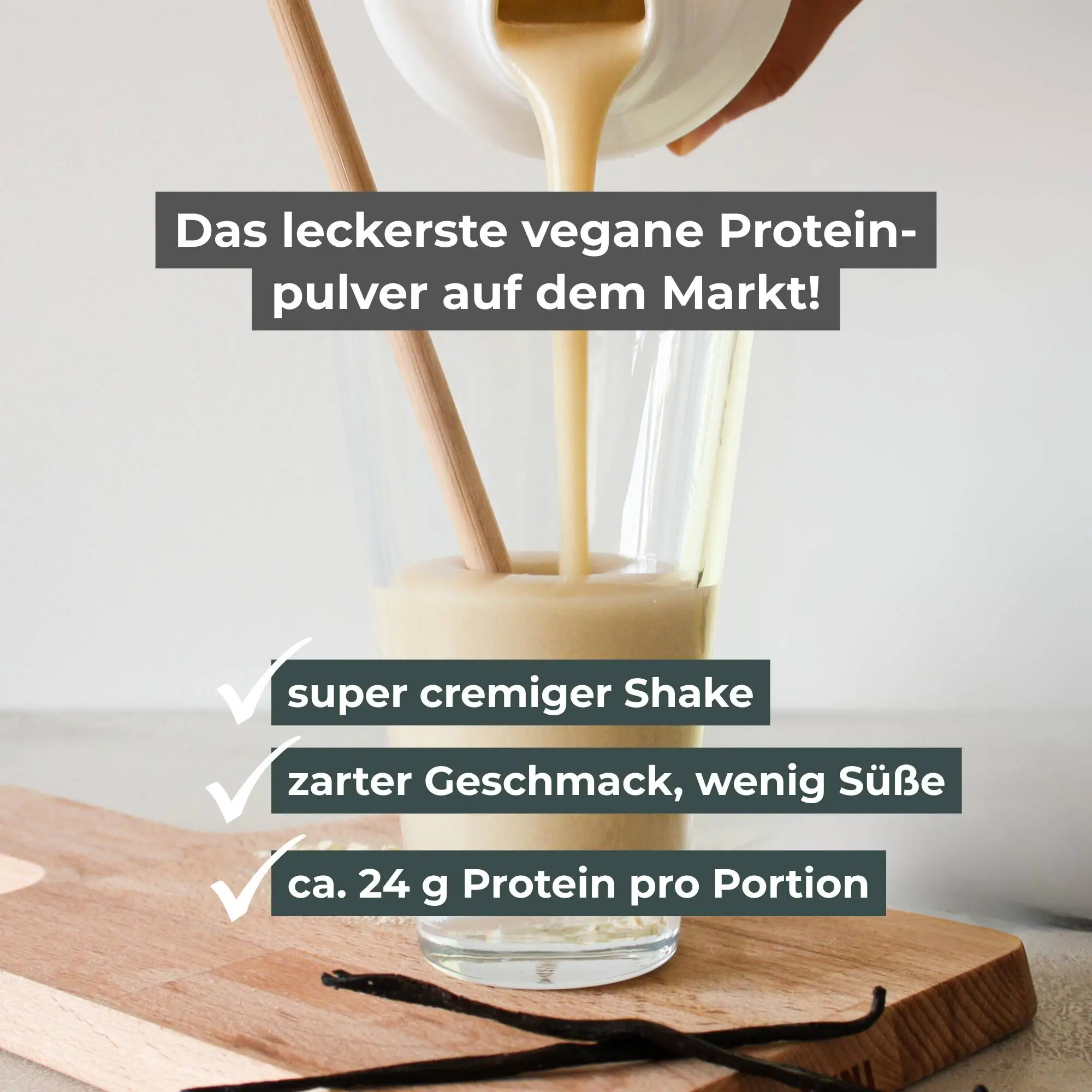 Leckeres veganes Protein-Pulver Vegan 6K Protein Box II in einem Glas, mit Cremigkeit und zartem Geschmack.